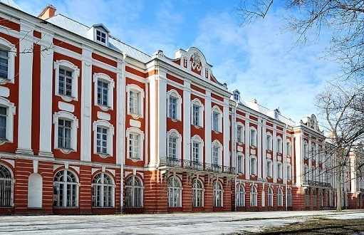 Petersburgdevlet - St. Petersburg Üniversiteleri